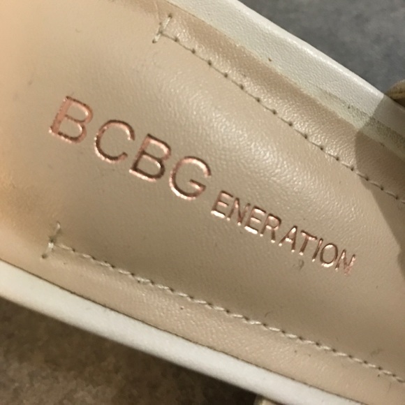 BCBGenerarion Niro stud kitten heels - Picture 5 of 8